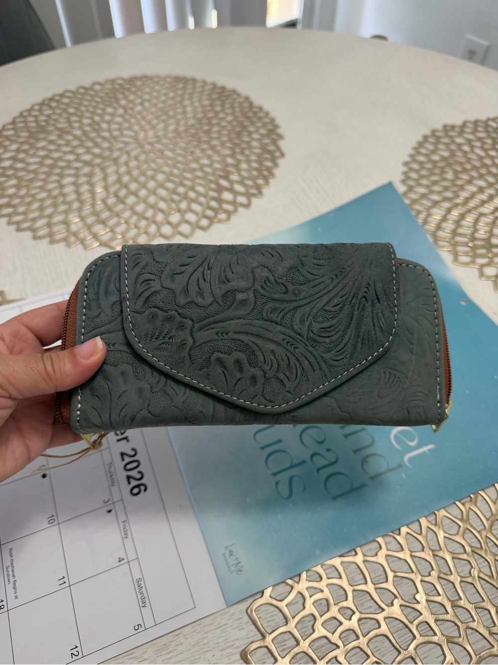 Embossed Floral Zip Wallet - Slate Green Mexican leather